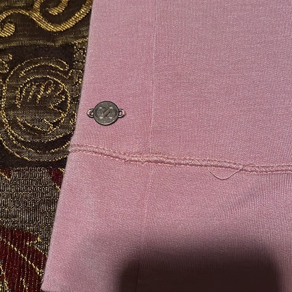 Calia by Carrie Underwood Luxe Brushed Cotton Keyhole Back Sweatshirt - Picture 4 of 4